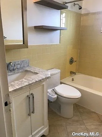 3 bed, 1400 sqft, $3,575 — Photo 4