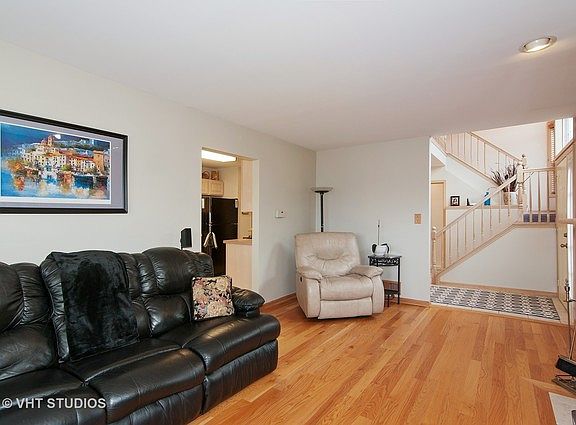 3rd image of 320 Kresswood Dr #11A