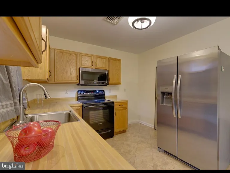 15 Deep Hollow Ln — Photo 10