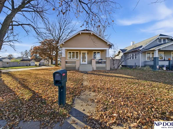 1805 N Park Ave, Fremont, NE 68025