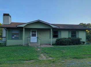 20 Essex Pl, Clyde, NC 28721