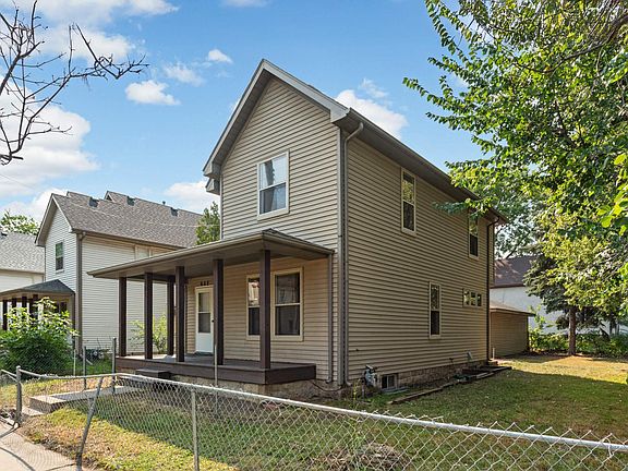 4th image of 602 19th Ave S