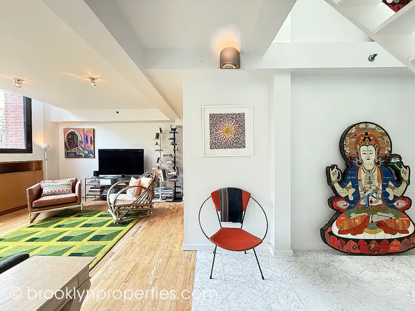 357 West 12th Street 4E image 3 of 16