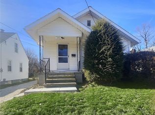 1858 12th St SW, Akron, OH 44314