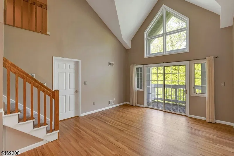 2 bed, 2.0 bath, $3,750 — Photo 4
