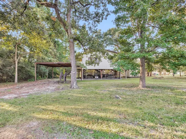 139 W Enchantment Dr, Trinity, TX 75862