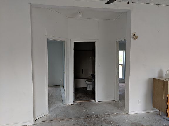 4th image of 36081 S 4214th Rd