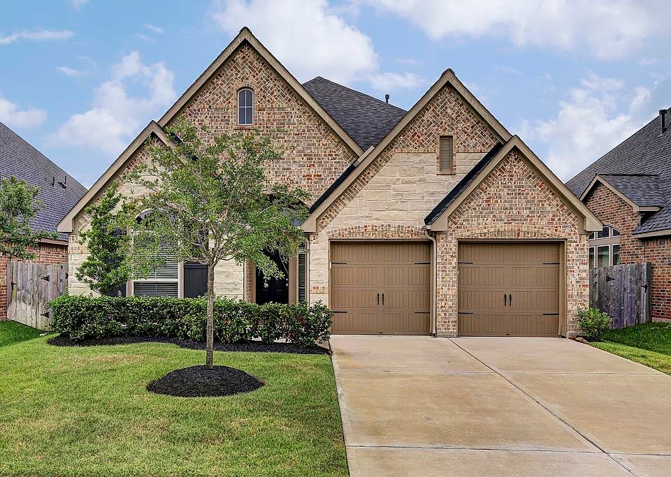 1st image of 2719 Driftwood Bend Dr