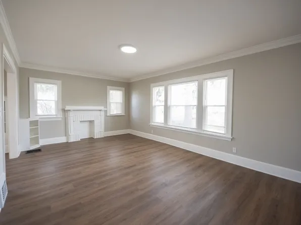 2112 Lincoln Ave, Lakewood, OH 44107