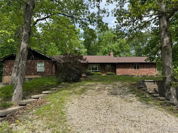 635 E Villa Ridge Rd, Villa Ridge, MO 63089