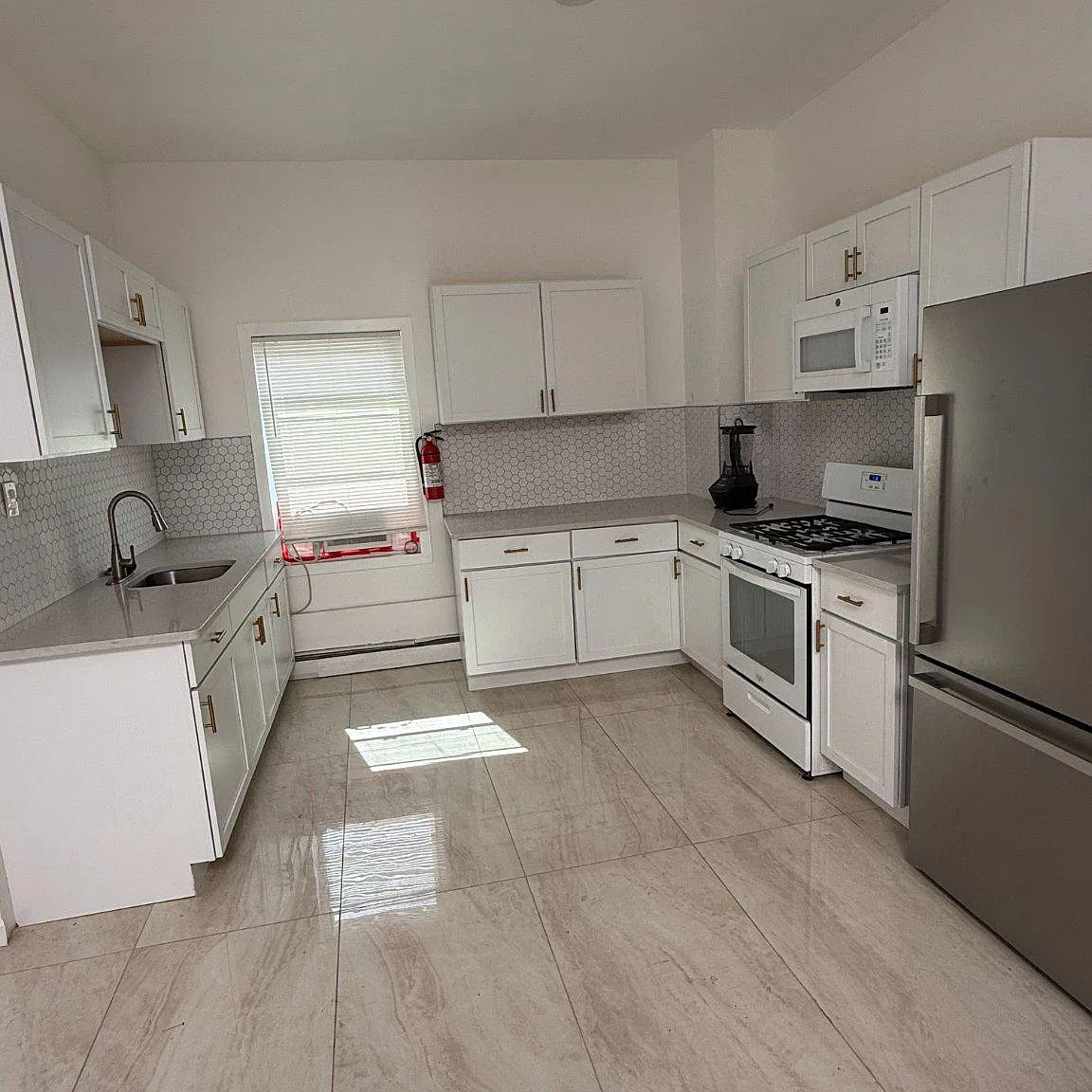 1 bed, 1.0 bath, 600 sqft, $1,500 — Photo 2