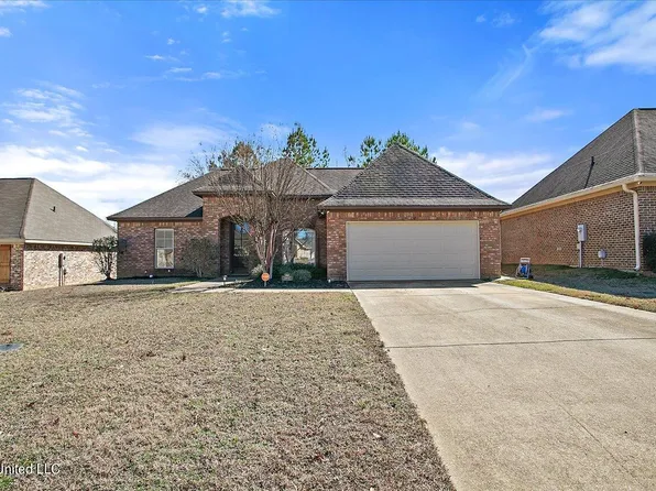 462 Silver Hl, Pearl, MS 39208