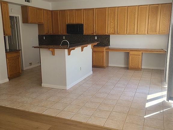 5th image of 610 Wassen Ct