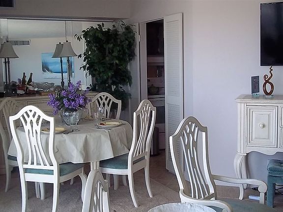 3rd image of 921 Park Pl APT 1114