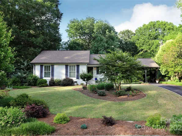 6706 Bradstock Ln, Charlotte, NC 28226