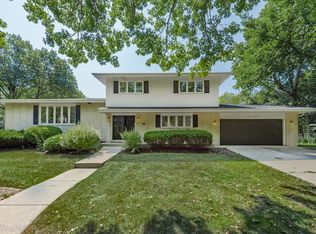 1251 39th St, Downers Grove, IL 60515