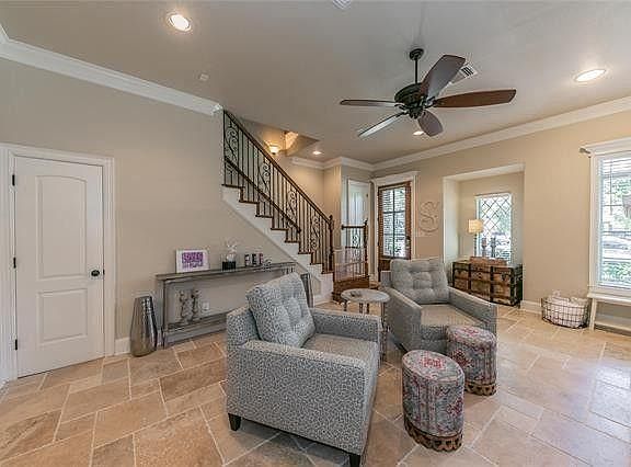 4th image of 4634 El Campo Ave