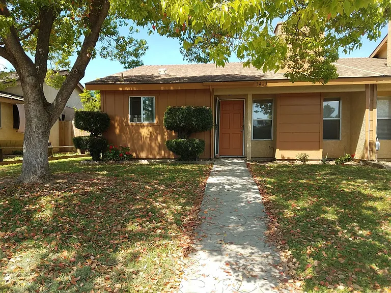 1463 E Millard Way — Photo 1
