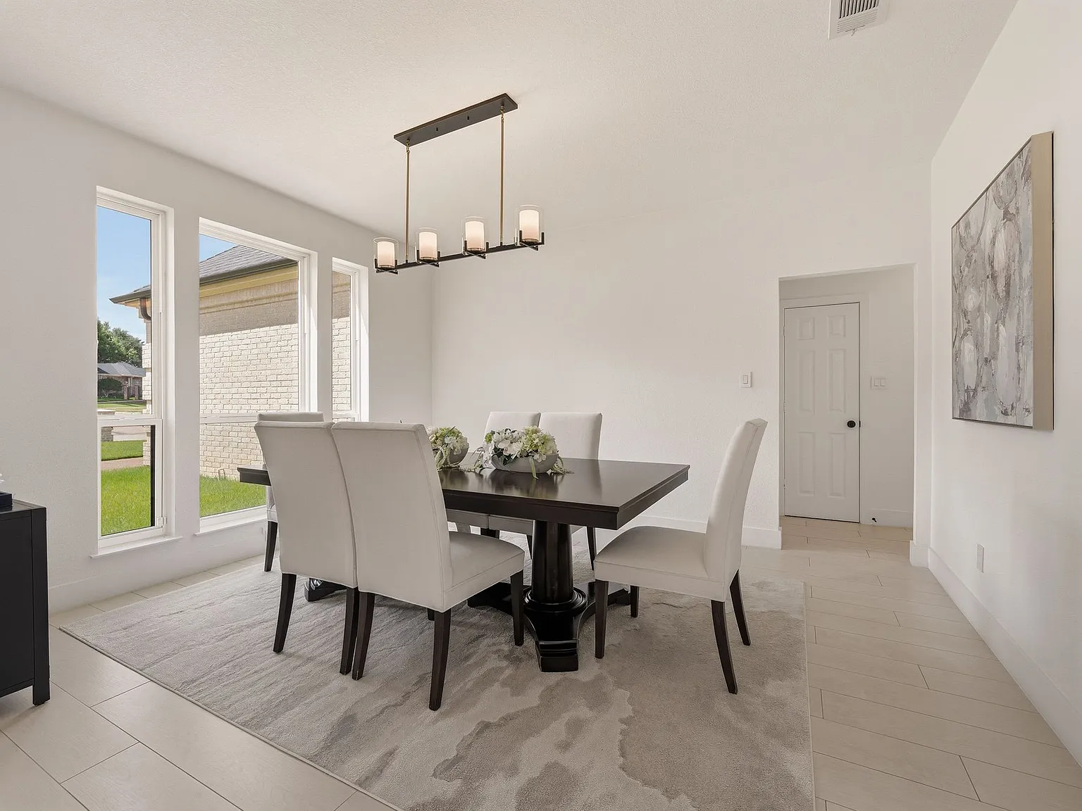 4 bed, 3298 sqft, $5,800 — Photo 4