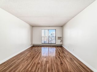 77 Edmonton St #711, Winnipeg, MB R3C4H8