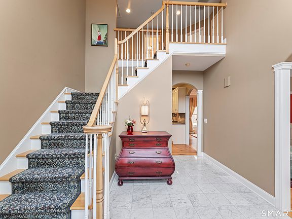 4th image of 15 Wedgewood Court