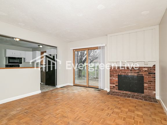 5th image of 1690 Leisure Dr
