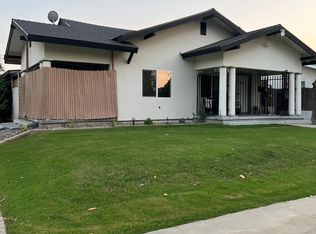 301 17th St #301, Bakersfield, CA 93301