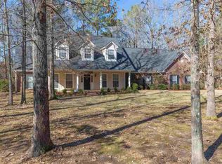 215 Lake Terrace Pl, Brandon, MS 39047