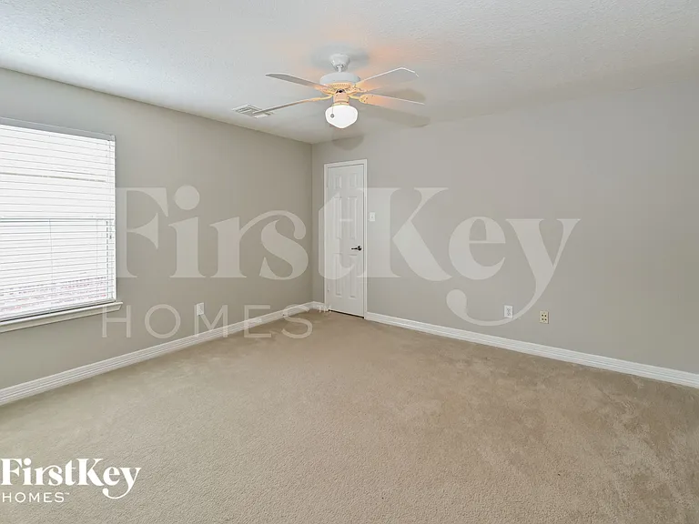 17714 Meadow Crossing Ln — Photo 13