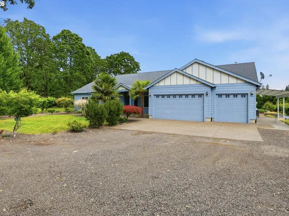 23420 NE Hyland Dr, Newberg, OR 97132