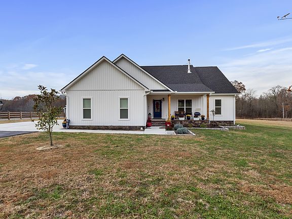 2nd image of 249 Claypool Rd