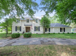 1944 Hart Rd, Lexington, KY 40502