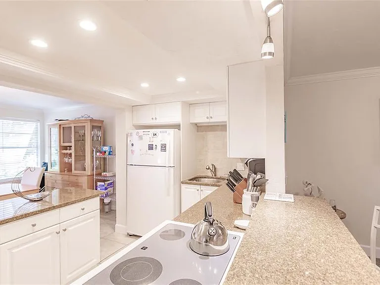 1205 E Peppertree Dr #232 — Photo 14