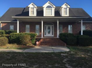 526 Hollins Dr, Fayetteville, NC 28306