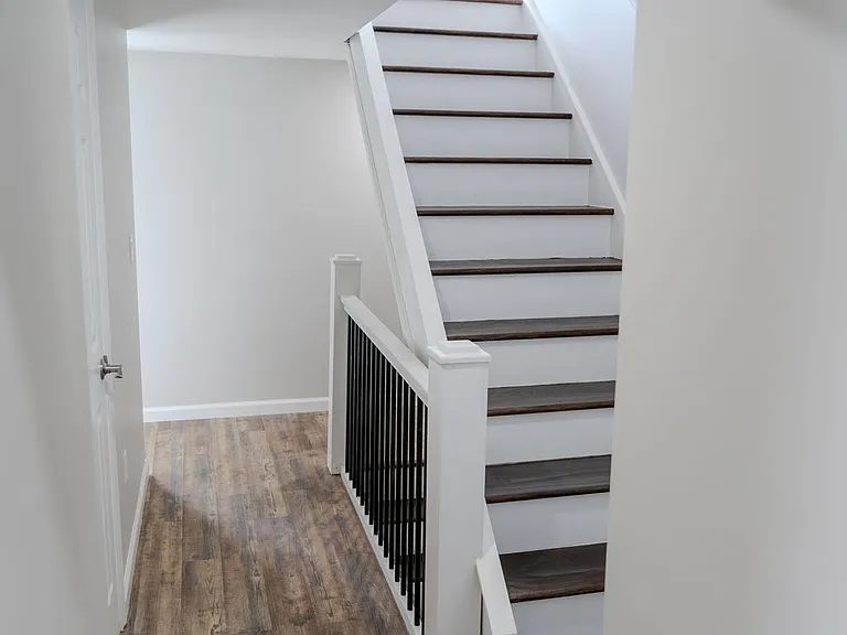 520 East Ave — Photo 13