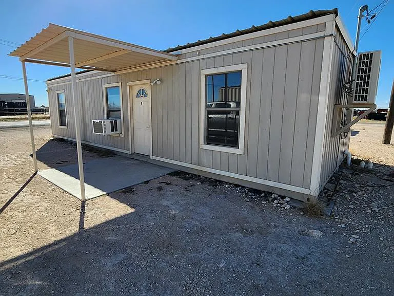 4403 S Faye Ave #B — Photo 1