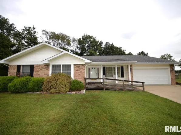 2604 Windcrest Dr, Mount Vernon, IL 62864