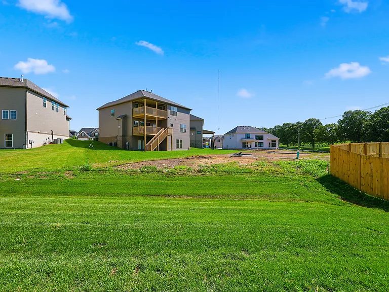 2869 Blackford Pkwy — Photo 34