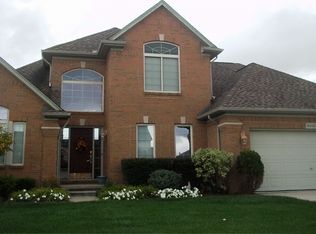 51152 Hook Dr, Macomb, MI