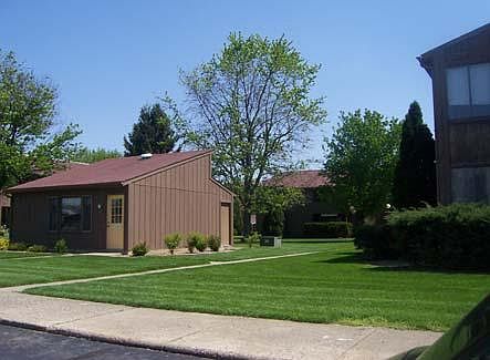 2nd image of 3507 N Grand Ave APT 10