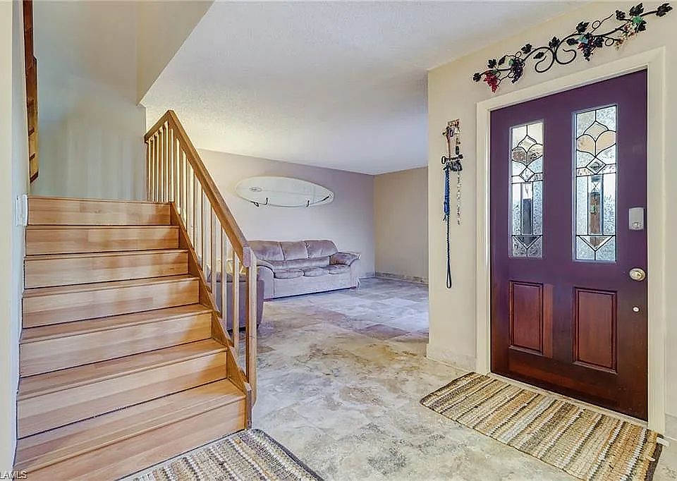 1st image of 4033 Sandlewood Ln APT 3