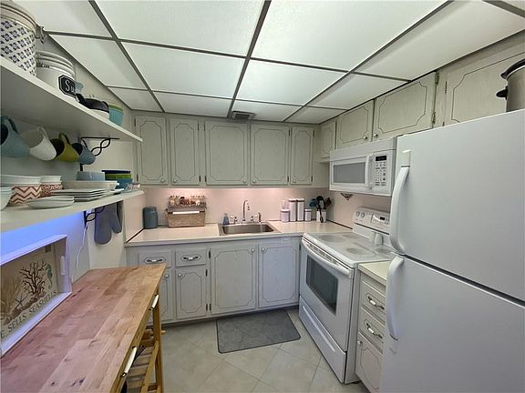 5th image of 539 Durham #539