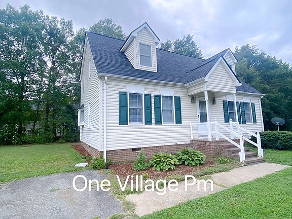 2nd image of 2428 Moran St