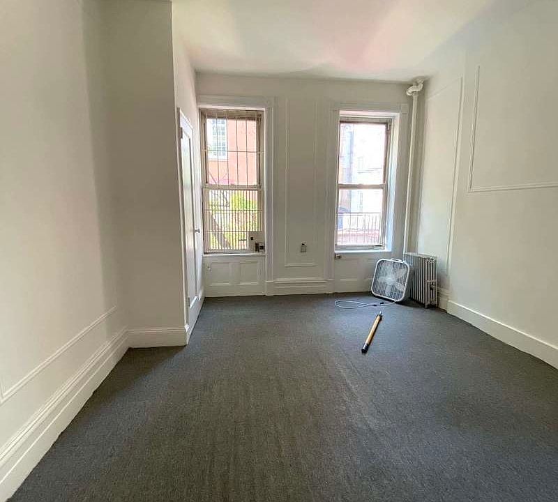 1st image of 304 E 83rd St #2DS