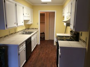 46 Meadowoods Ter, Jackson, MS 39211