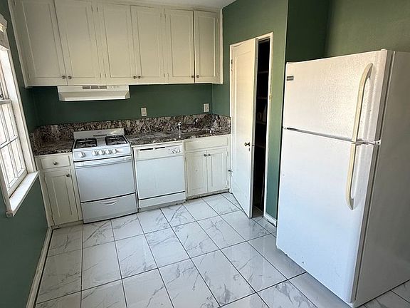 4th image of 922-924 S Cumberland St #H