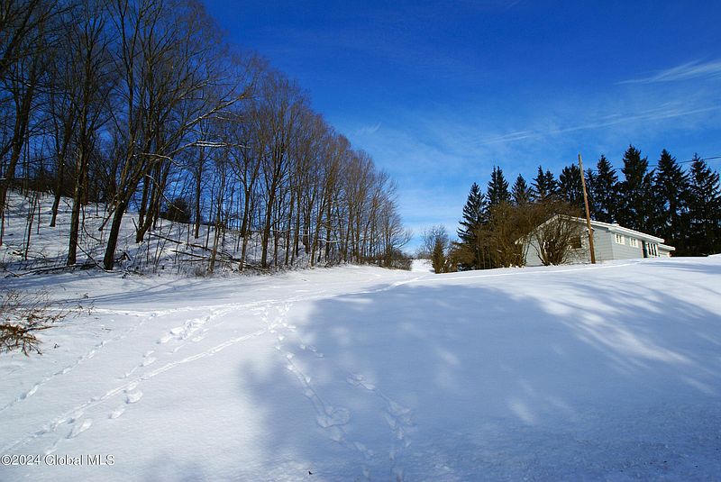 5th image of 797 Taylor Hill Road