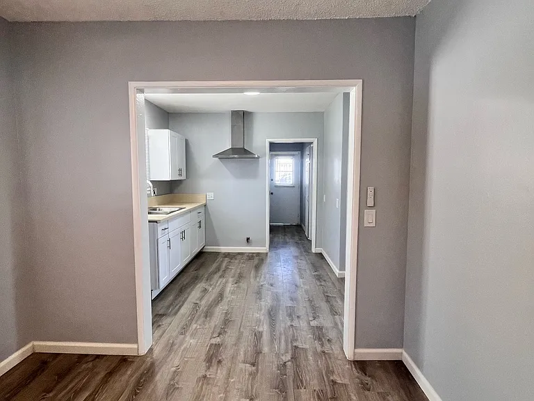 2618 Seaman Ave #2618 — Photo 8