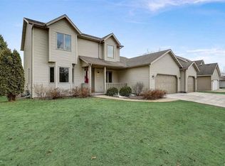 509 Meadow View Ln, Deforest, WI 53532