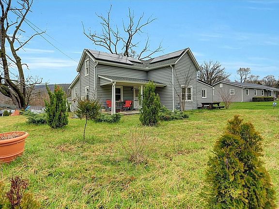 2nd image of 6893 Lincoln Way E